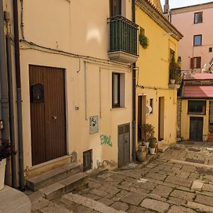 Bed and Breakfast Caporella Dimora Della Via Appia à Potenza Exterior photo