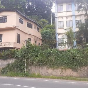 Daskon'S Home Kandy Exterior photo