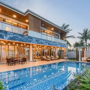 Villa 6 Bedrooms Luxury & Beachfront Đà Nẵng Exterior photo