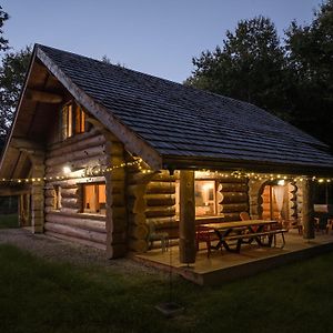 Gites En Rondins De Vassiviere - Les Fustes De Plazanet Faux-la-Montagne Exterior photo