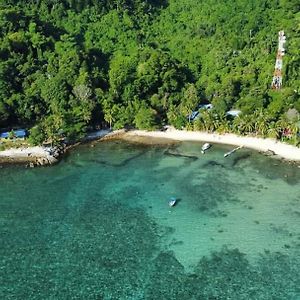 Hotel Ella'S Place Salang Tioman à Kampong Ayer Batang Exterior photo