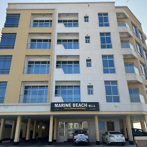 Marine Beach Apartment Seef Exterior photo