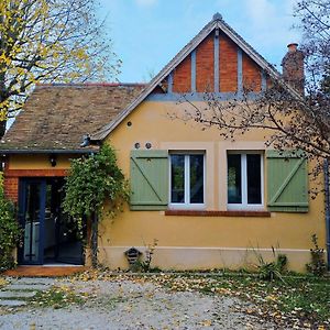 Appartement Maisonette Au Calme à Saint-Pierre-du-Perray Exterior photo