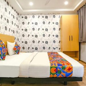 Hotel Blusky Gaganvihar New Delhi Exterior photo