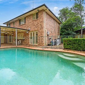 Villa Baulkham Hills 4Br With Pool Exterior photo