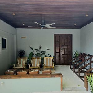 Hotel Dhonfalhu Dhigurah à Dhigurah  Exterior photo