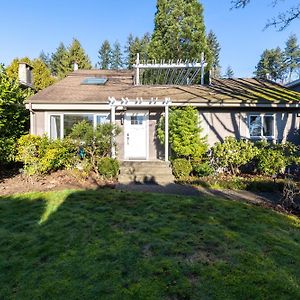 Appartement Sequoia House Near Downtown, Capilano Bridge And Cypress Mountain à North Vancouver Exterior photo