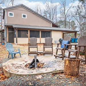 Villa Serene 4Br Country Retreat Awaits - Near Greensboro And Elon University à Burlington Exterior photo