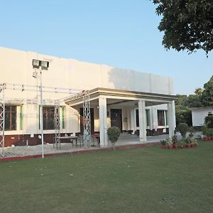 Hotel O Surprise Farm House Alīgarh Exterior photo