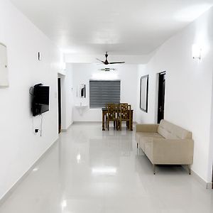 White House Apartments Kochi Exterior photo