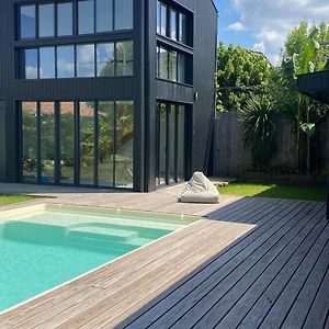 Appartement Poolside Retreat In Le Bouscat Exterior photo