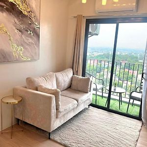 Appartement New! 1Br With Balcony & Free Parking At Casa Arbo à Taytay  Exterior photo