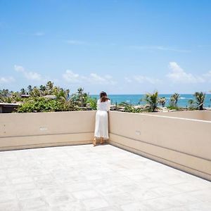 Charming Villa With Stunning Rooftop Sea View Dehiwala-Mont Lavinia Exterior photo