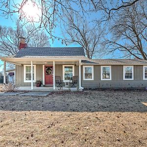 University Place, Family Stay, Practically On Jbu Campus Siloam Springs Exterior photo