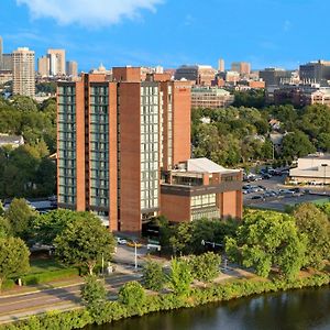 Hotel Courtyard By Marriott Boston Cambridge Exterior photo