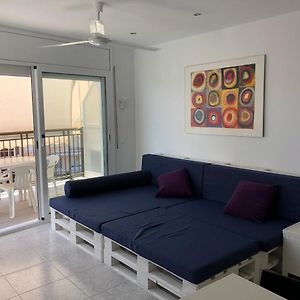 Apartment 50M From The Beach With Pool Cunit Exterior photo