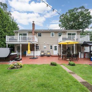 2 Bedroom Hot Tub Washer Dryer Pvt Backyard Massapequa Exterior photo