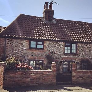 Whitestones Cottage Caister-on-Sea Exterior photo