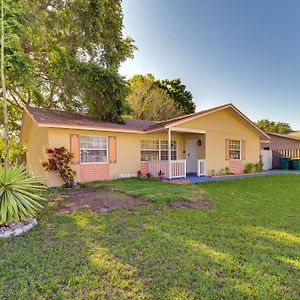 Melbourne Home About 7 Mi To Satellite Beach! Exterior photo