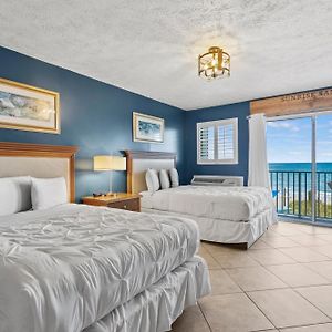 Oceanfront Inn Room #22- Ocean View Balcony 2 Full Beds Fort Pierce Exterior photo