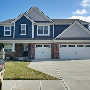 Cozy 5 Bedroom And 4 Bathroom Brownsburg Exterior photo