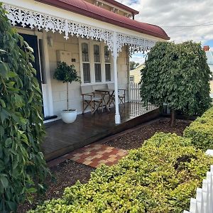 Olinda Cottage - Close To Cbd With City Views Quarry Hill Exterior photo