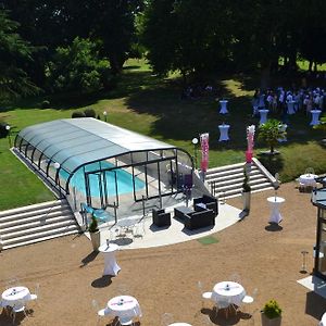 Hotel Le Domaine du Chêne Vert à Château-Gontier Exterior photo