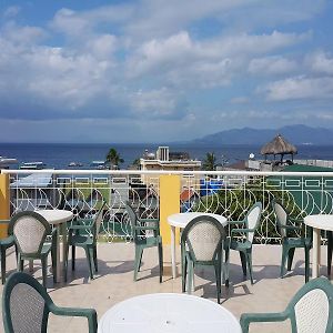 Sabang Oasis Resort Puerto Galera Exterior photo