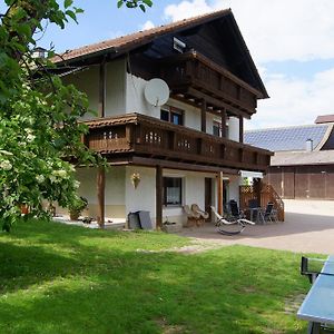Maison d'hôtes Bio-Erlebnisbauernhof Doll à Nittenau Exterior photo
