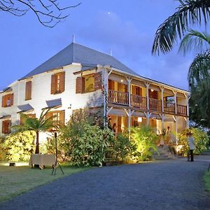 Bed and Breakfast Le Jardin de Beau Vallon à Mahébourg Exterior photo