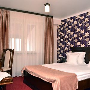 Hotel President Satu Mare Room photo