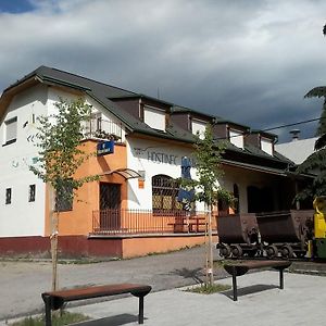 Hotel Hostinec Banik à Ľubeľa Exterior photo