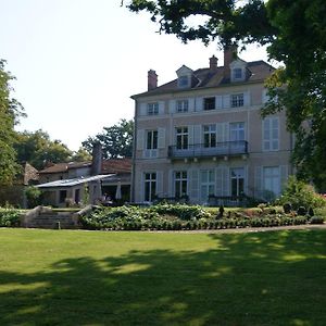 Bed and Breakfast Le Chateau De La Vierge à Bures-sur-Yvette Exterior photo