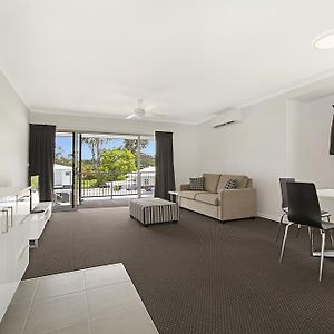 Cooroy Luxury Motel Apartments Room photo