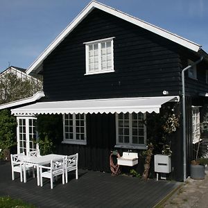 Villa Humlebaek B&B Exterior photo