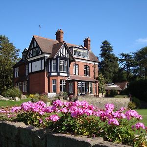 Bed and Breakfast Woodlands Bed & Breakfast à Barnt Green Exterior photo