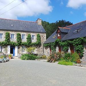 Bed and Breakfast Manoir De Kercadic à Squiffiec Exterior photo