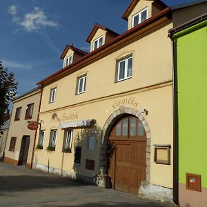 Hotel Penzion Skalicek à Kunžak Exterior photo