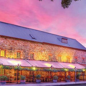 The Hahndorf Old Mill Hotel Adelaïde Exterior photo