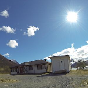 Villa Lyngen Fjordcamp à Nord-Lenangen Exterior photo