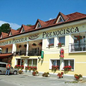 Hôtel Gostilna In Pizzeria Kovac à Litija Exterior photo