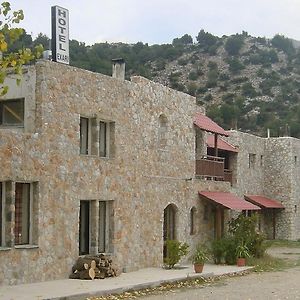 Hôtel To Exari à Omalós Exterior photo