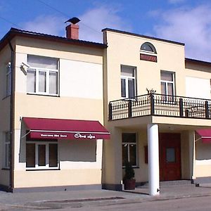 Hôtel Otra Elpa à Valka Exterior photo