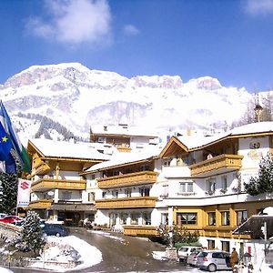 Hotel Olympia Arabba Exterior photo