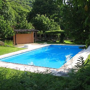 Albergue Turistico Valle Del Ambroz Hervás Exterior photo