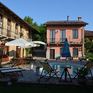 Villa La Corte Di Gerardo à Tonco Exterior photo