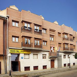 Hotel Duque De Osuna à Medina de Ríoseco Exterior photo