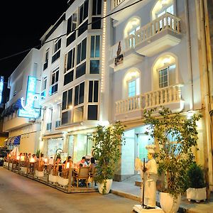 Hotel Hostal Can Marinés à Sant Carlos de la Ràpita Exterior photo