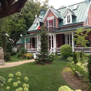 Bed and Breakfast La Belle aux Berges à Saint-Denis-sur-Richelieu Exterior photo