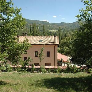 Villa Agriturismo Monti Sibillini Camperato à Preci Exterior photo